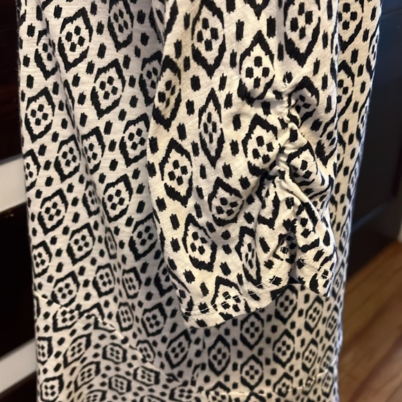 Anthropologie AKEMI + KIN Splitneck Ikat Tee - Picture 7 of 9